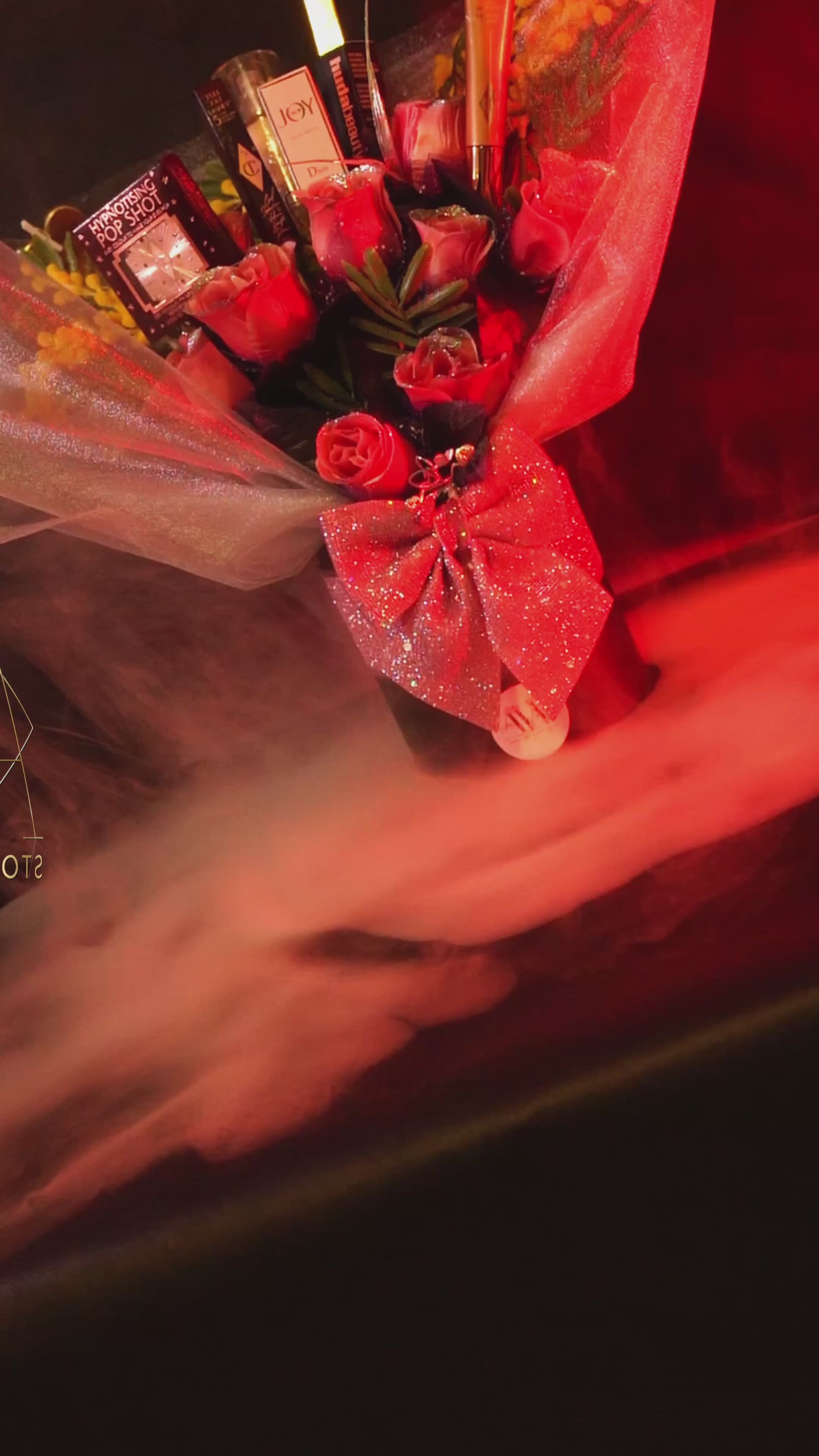 Carica il video: 